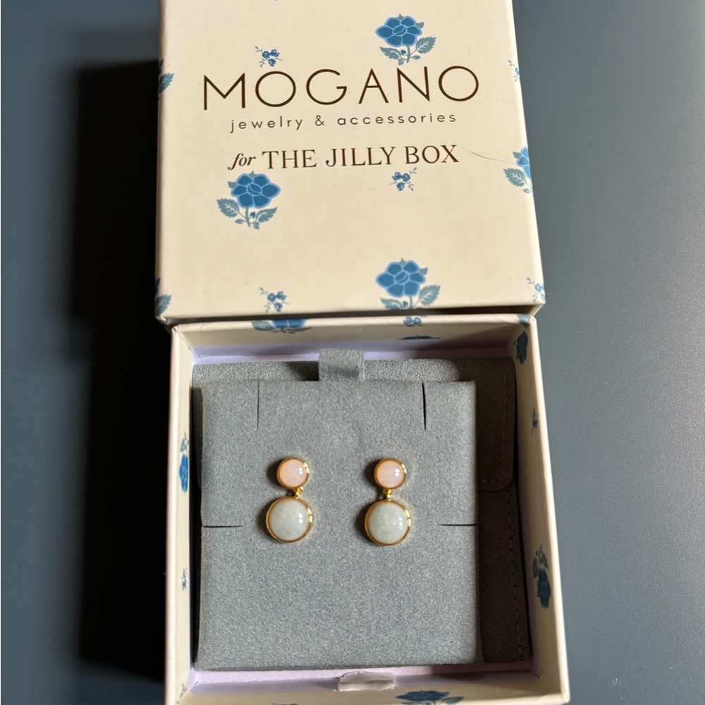 Mogano Jewelry & Accessories: Jade Jilly Studs